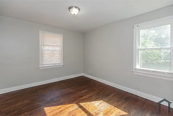 320 Henquin Dr — Photo 17