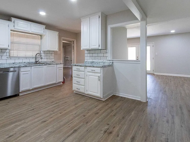 1608 Norman St — Photo 8