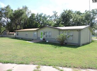 110 N Kent St, Nickerson, KS 67561