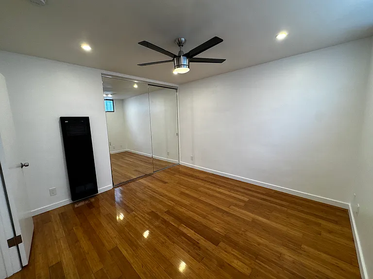 410 S Commonwealth Ave #4 — Photo 24