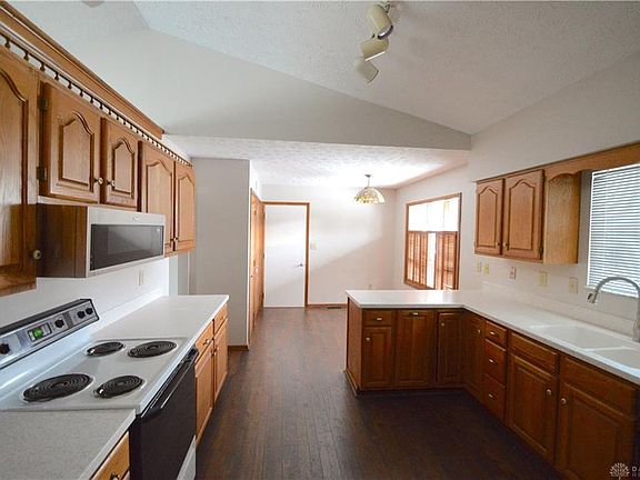 4th image of 3724 Aftonshire Dr
