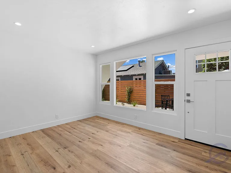 4820 Muir Ave — Photo 7