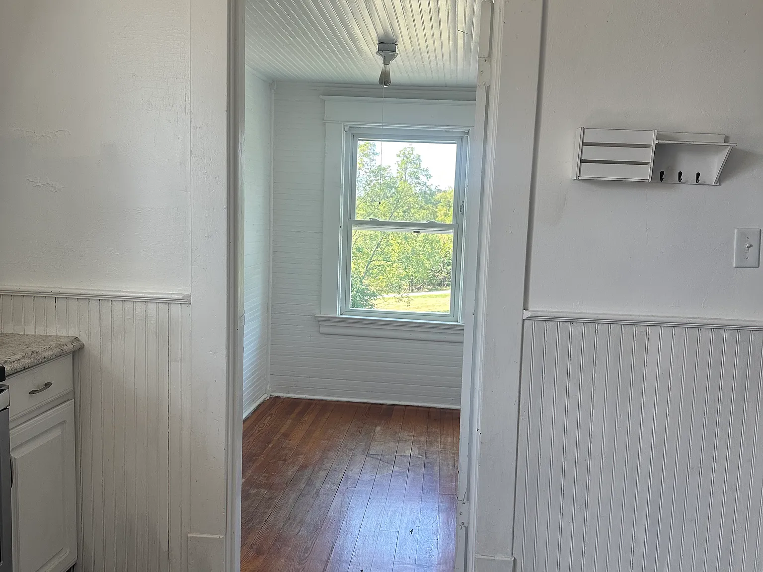 2 bed, 1500 sqft, $1,150 — Photo 4