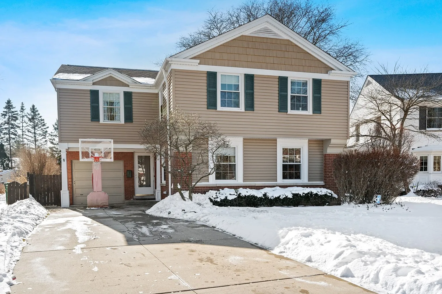 2911 Orchard Ln photo 1