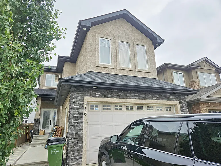 546 Albany Way NW — Photo 1