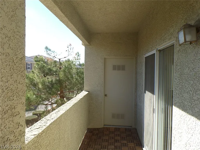 3917 Lazy Pine St #201 — Photo 25