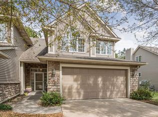 12677 Diamond Ridge Ct, Clive, IA 50325