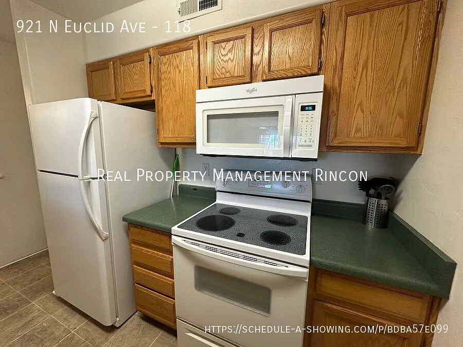 2 Bed, 2 Bath Condo in Walking Distance to the U of A! — Photo 3