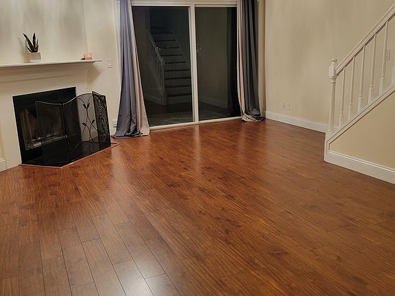 5th image of 217 Georgian Park Dr