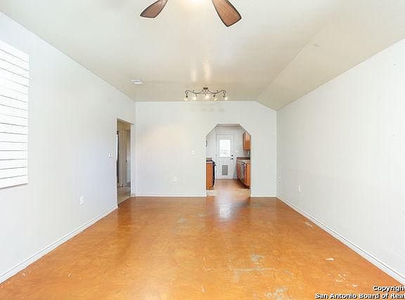 5th image of 3138 Lancrest Dr