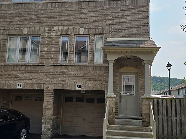 6 Chestnut Dr #50 — Photo 1