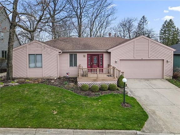 4th image of 30 Colony Park Dr