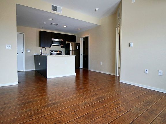 2nd image of 500 Hull St #214