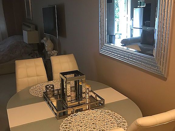 5th image of 385 McLean Ave APT 3G