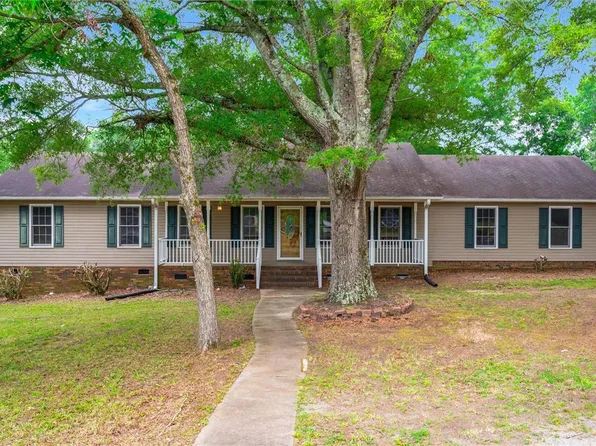 10628 Augusta Rd, Belton, SC 29627