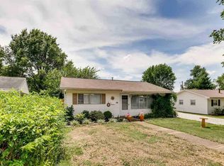 700 Thornberry Dr, Evansville, IN 47710