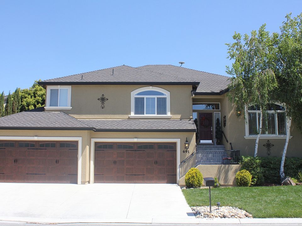 1st image of 691 Oak Canyon Ct