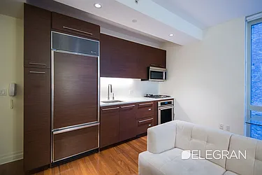 Rented by (Legacy) Elegran