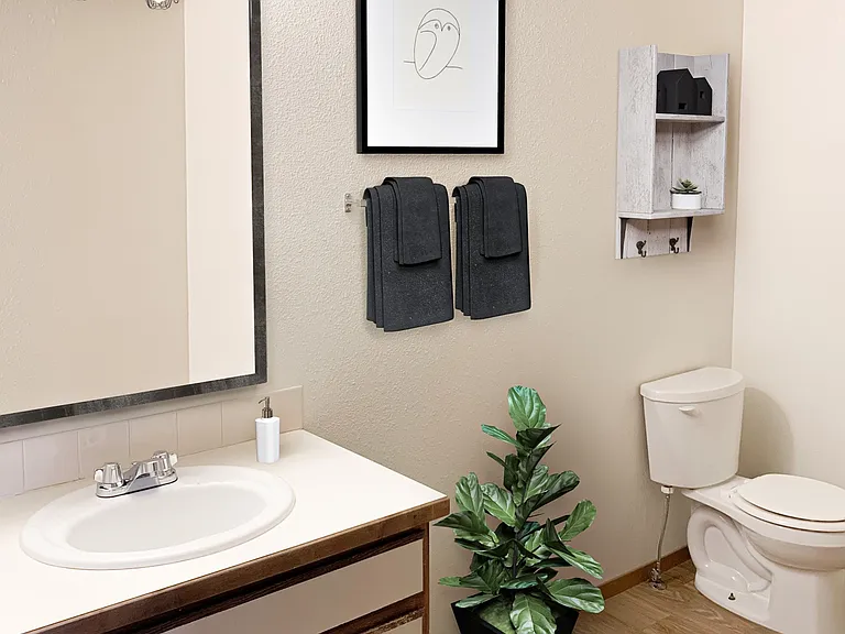 Shiloh Glen — Photo 10