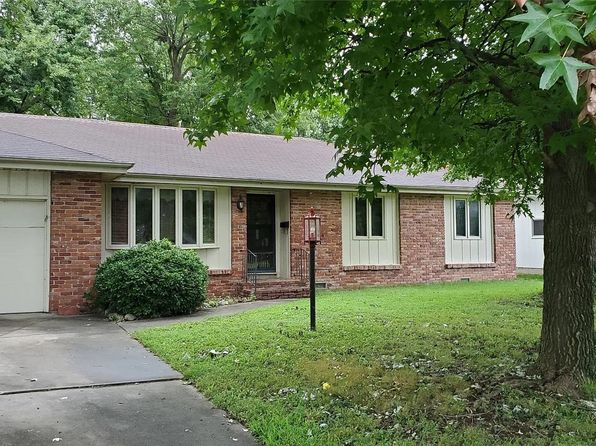 1217 E Sunset Ct