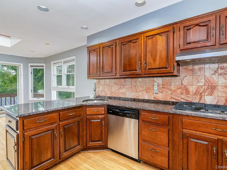 67 Malvern Ln — Photo 7