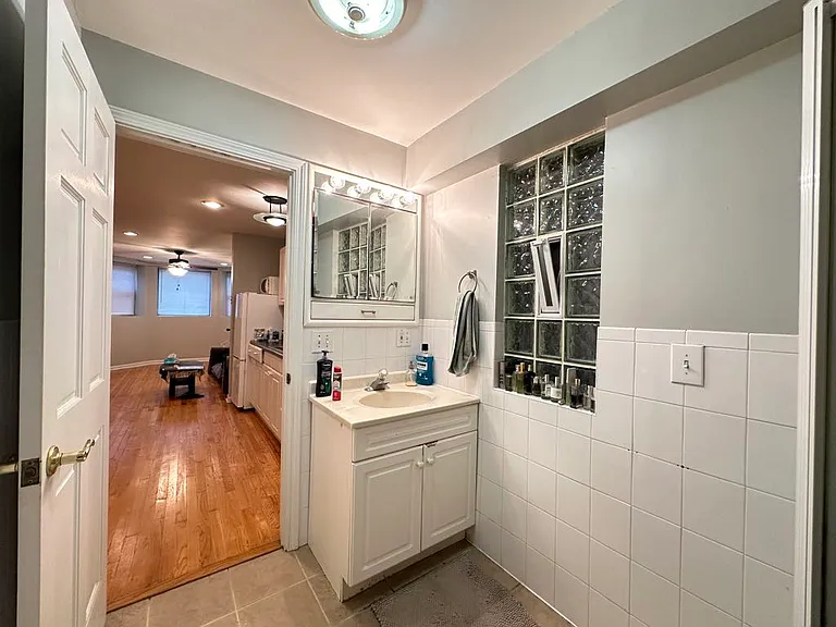1326 N Claremont Ave #6H — Photo 20