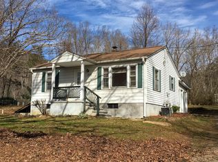 372 Cragmont Rd, Black Mountain, NC 28711