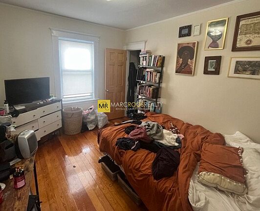 5th image of 41 Montfern Ave #2