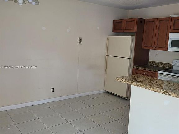5th image of 11465 NW 42nd St #11465