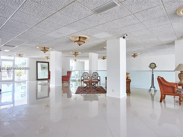 2715 N Ocean Blvd #2E — Photo 27