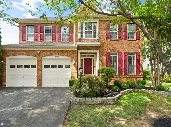 42908 Ridgeway Dr, Ashburn, VA 20148