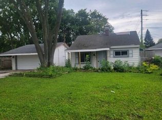 5733 W Green Tree Rd, Milwaukee, WI 53223