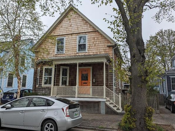 99 Arnold St