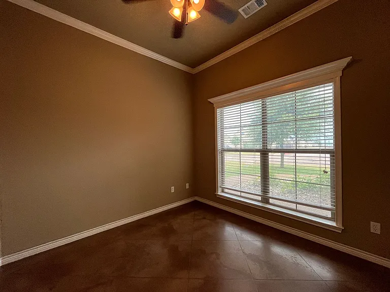3113 Silver Saddle Dr — Photo 10