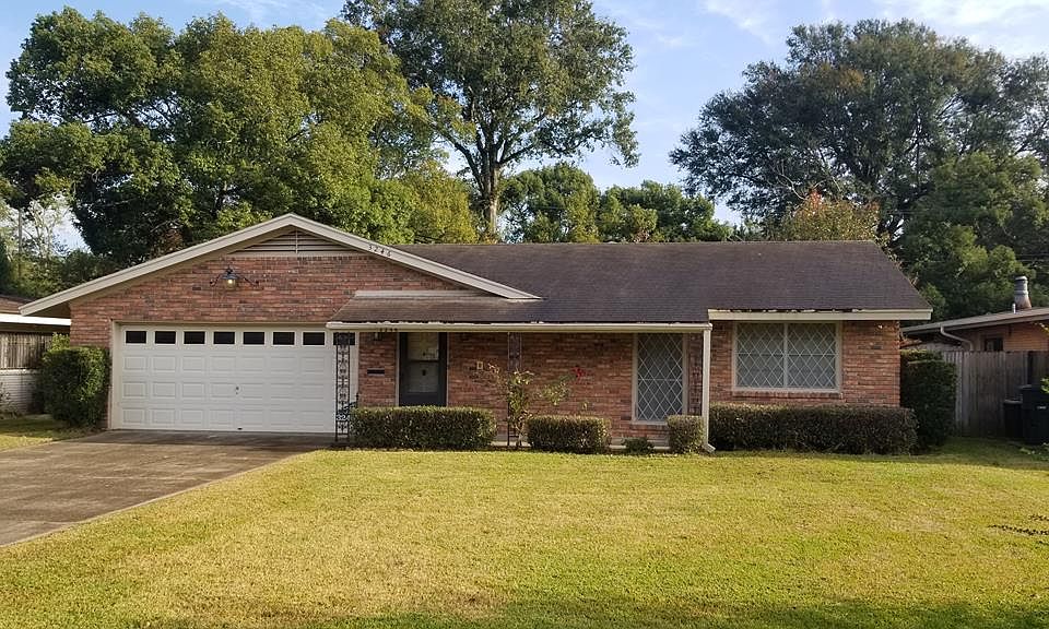 1st image of 3246 Woodlawn Dr