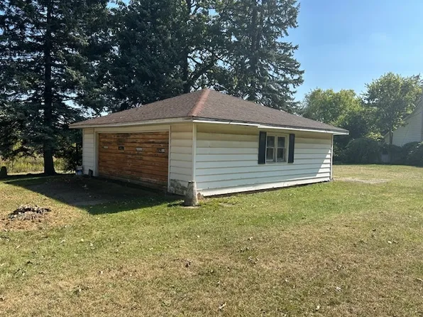 23105 W Oak St, Plainfield, IL 60544