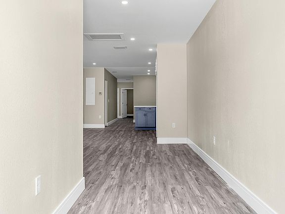 3rd image of 2451 NW 21st Street