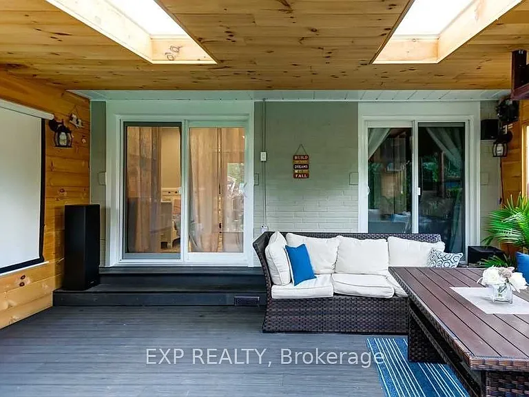 72 Billington Cres #UPPER — Photo 25
