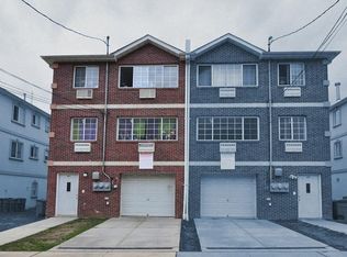2871 Grace Ave, Bronx, NY 10469