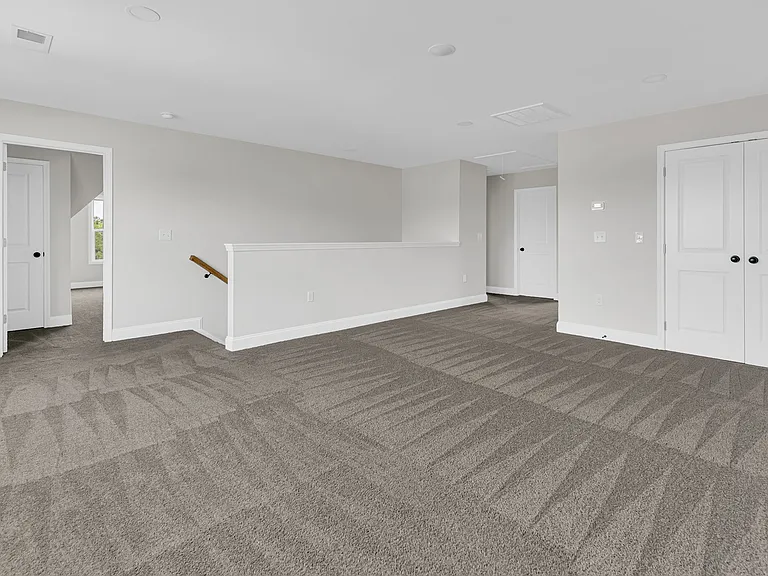 117 Carshalton Dr — Photo 32