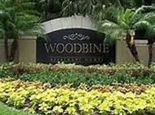8021 Via Hacienda, Riviera Beach, FL 33418