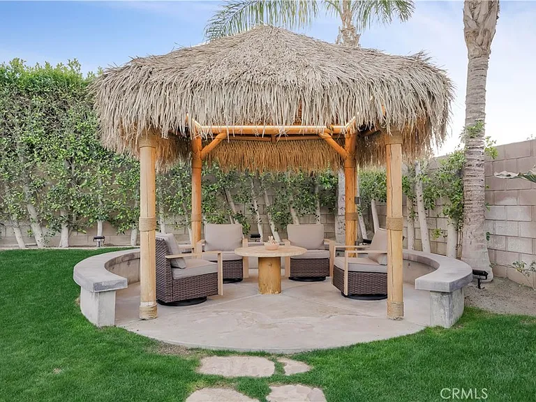 68135 Tachevah Dr — Photo 29