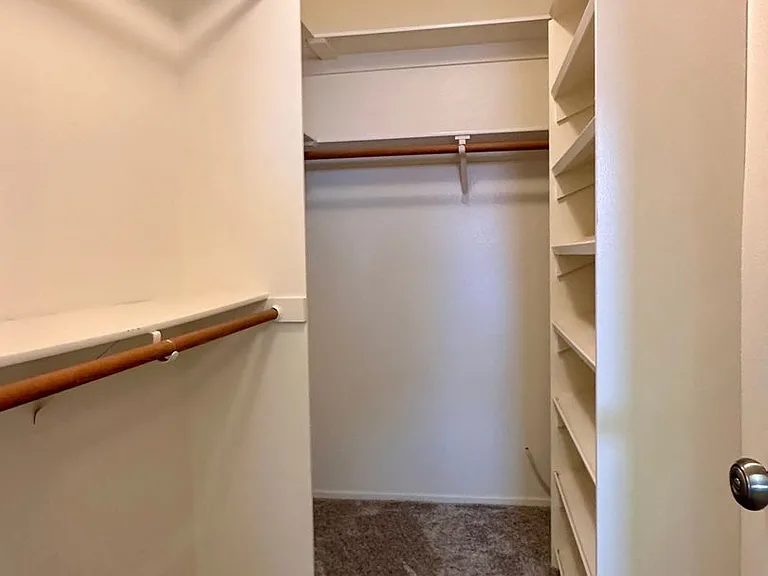 228 Yellowstone Pl — Photo 16