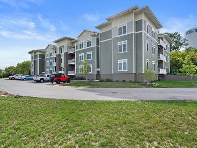 265 Thurow Dr #303, Oconomowoc, WI, 53066