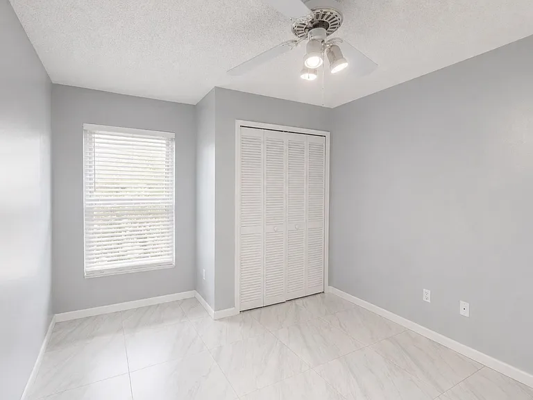 10435 Crestfield Dr — Photo 33