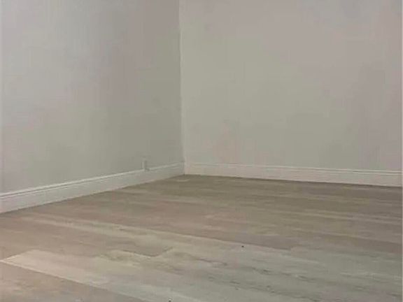 5th image of 1656 SW 30th Avenue