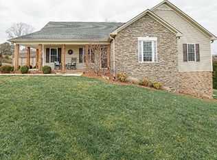 9318 Forest Rd, Goode, VA 24556