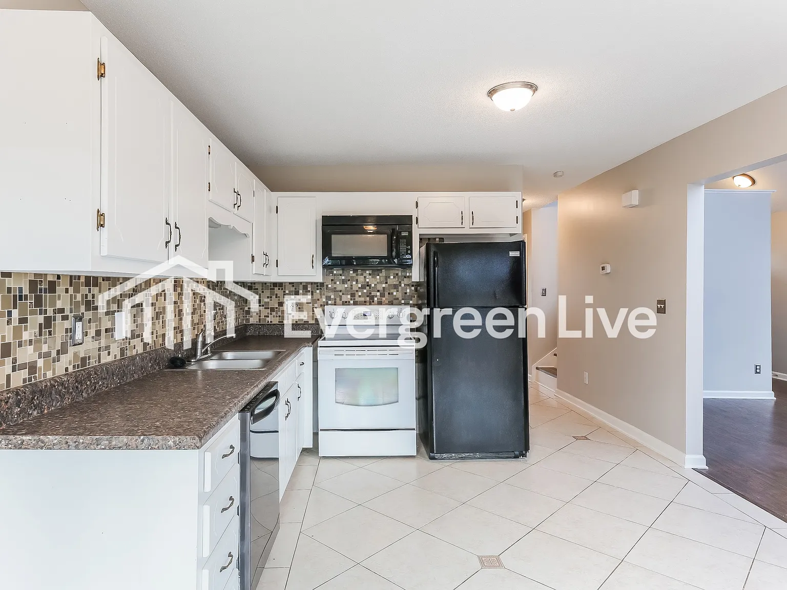 3 bed, 2.0 bath, 1260 sqft, $1,545 — Photo 4