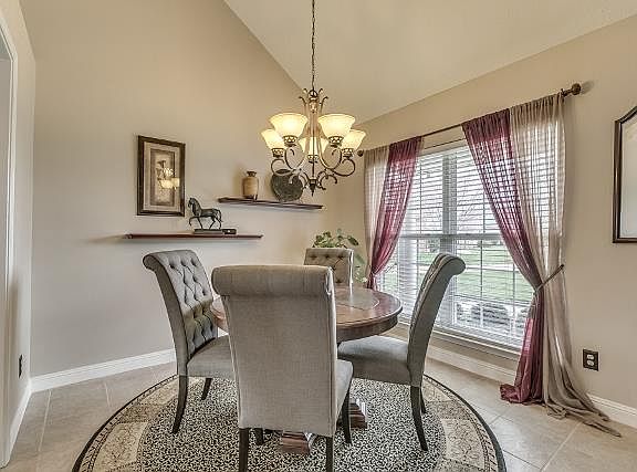 5th image of 501 Cinnamon Ct