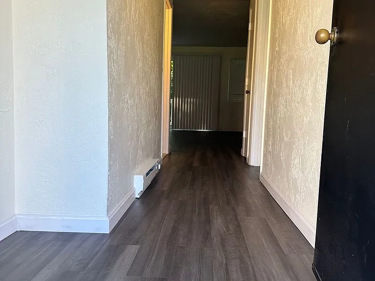 Westland Meadows — Photo 12